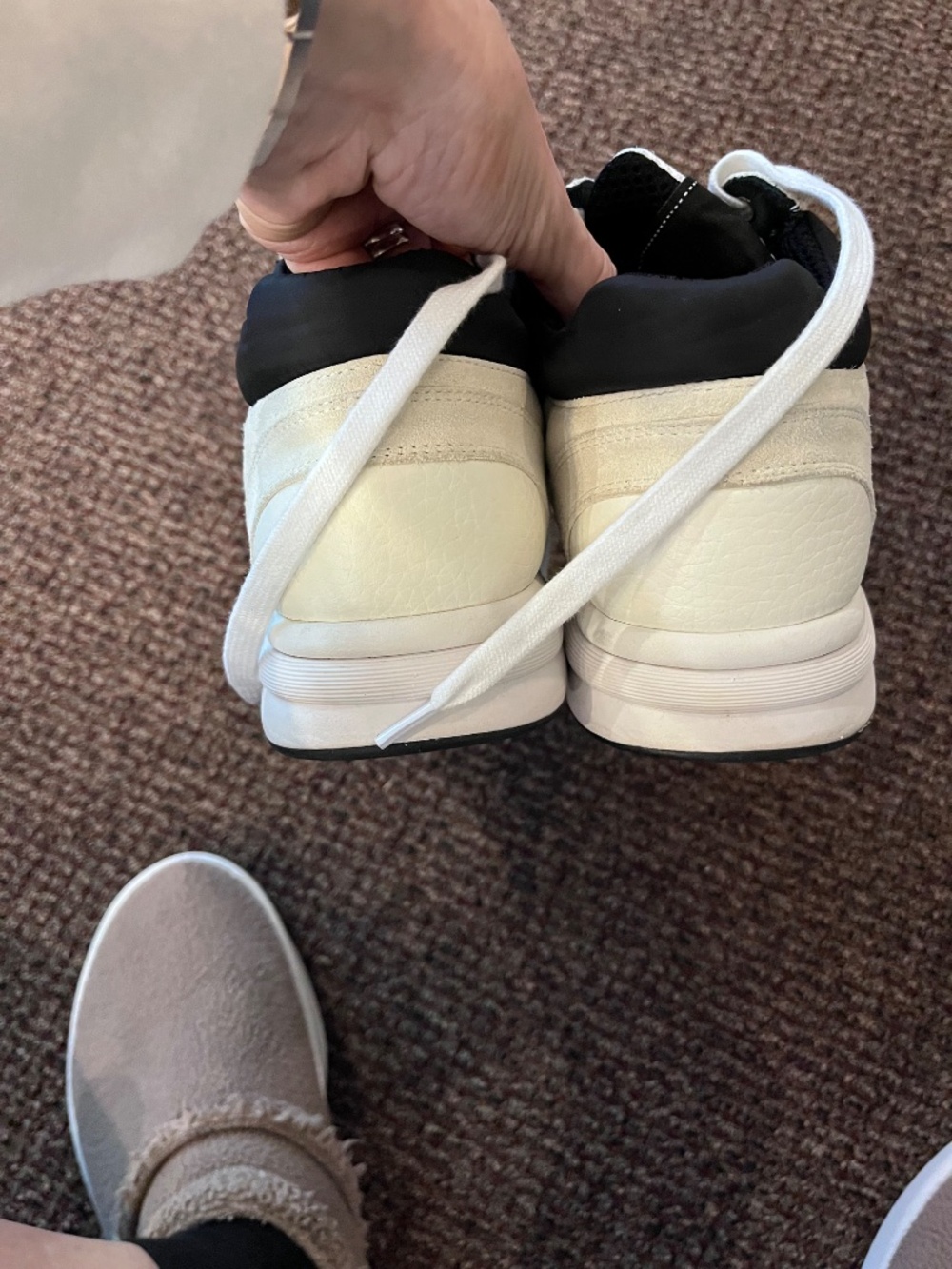 Like new Chanel sneakers size 40 - Picture 7 of 8